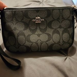 Coach Nolita 19 wristlet